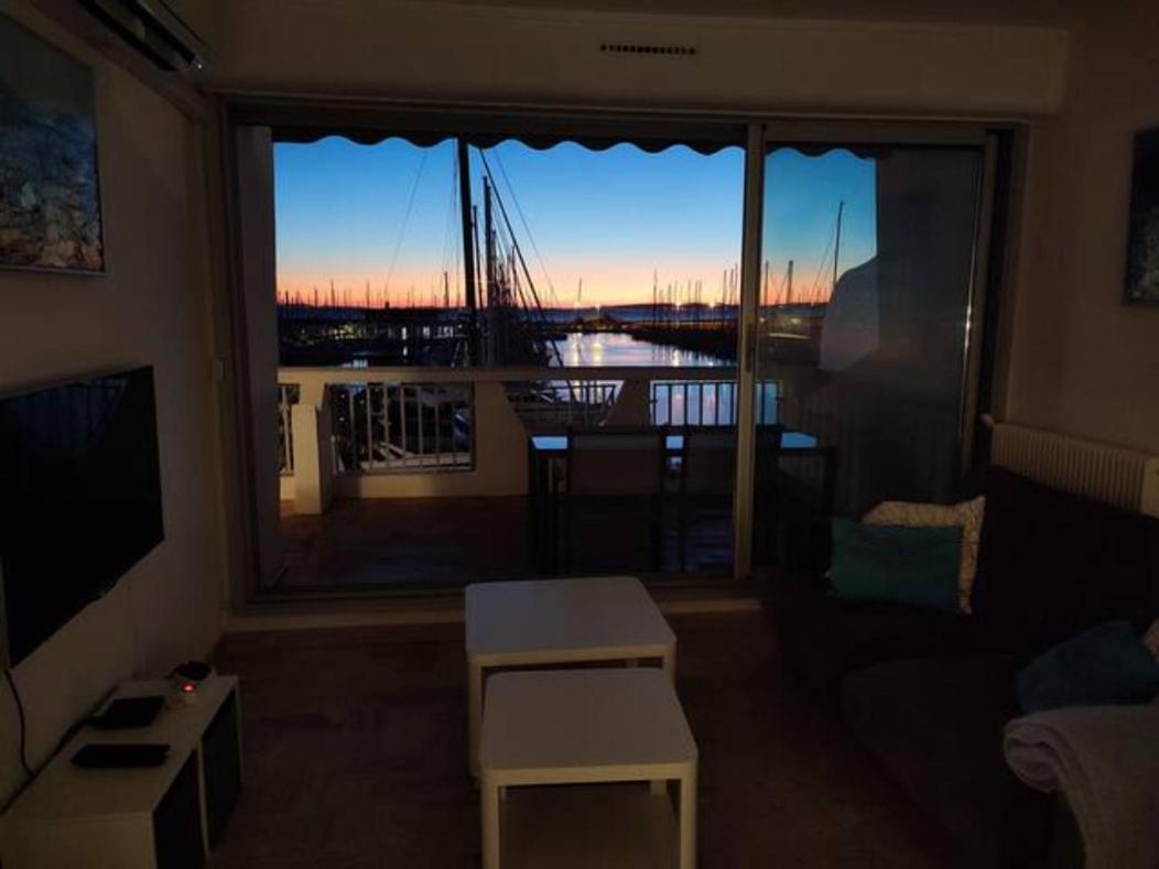 Classe 3 Etoiles - Magnifique Vue Sur Le Port - Wifi Et Clim La Grande Motte Luaran gambar